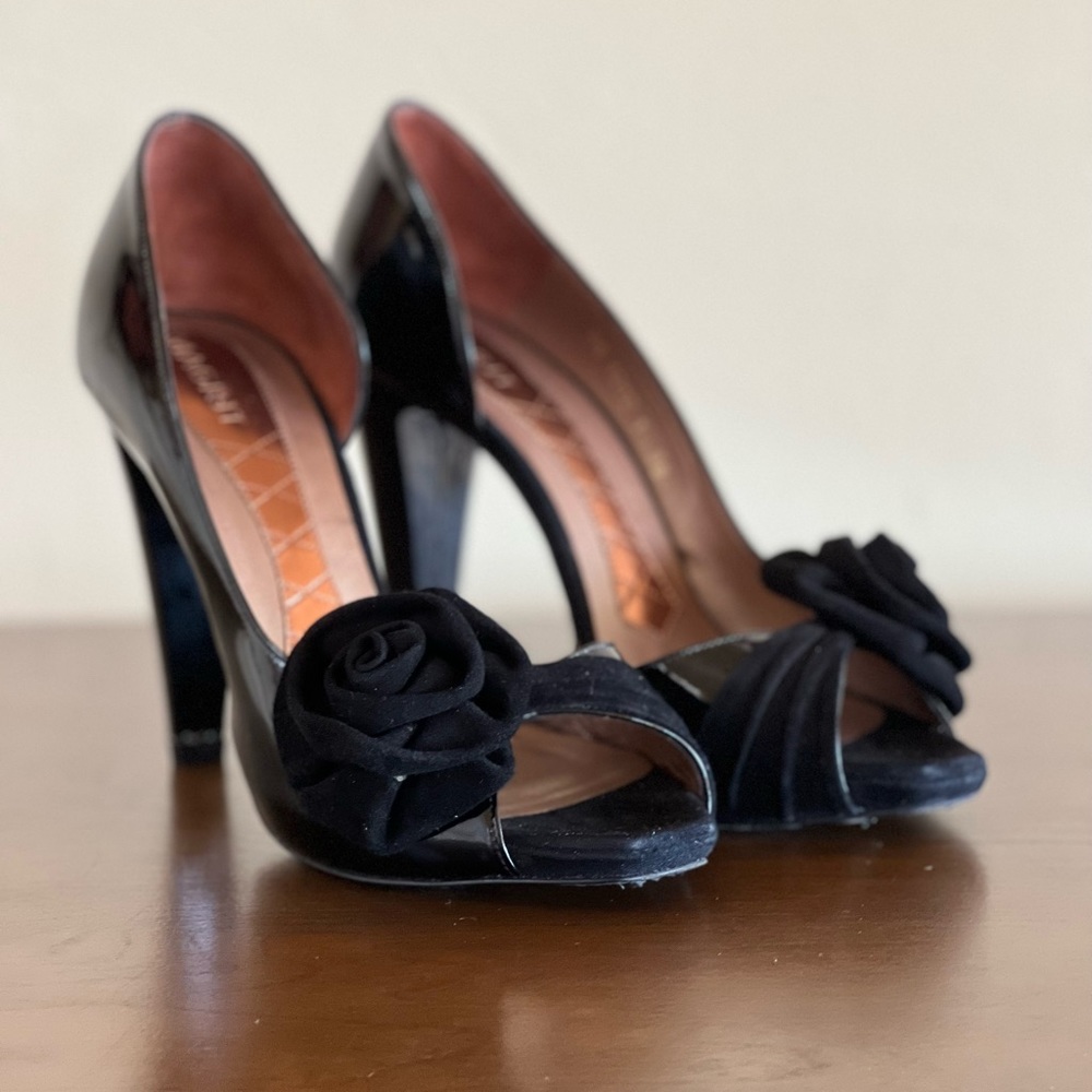Vintage Magrit Patent Leather Pumps